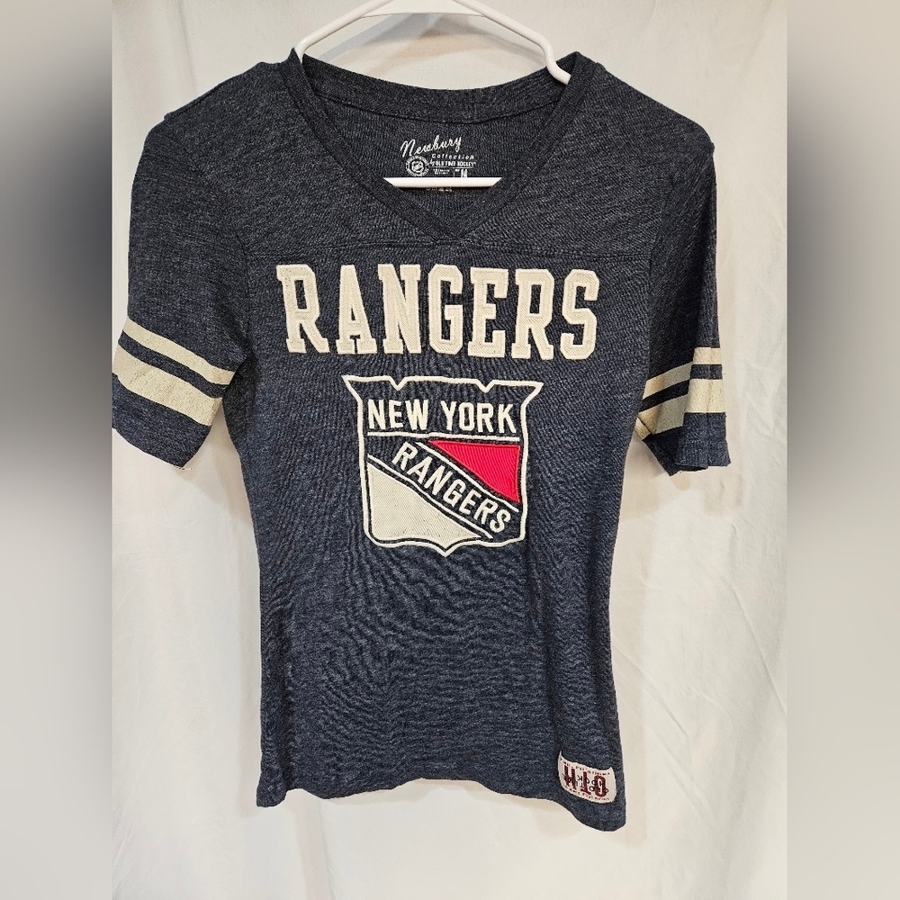 OTH New York Rangers Women's Short Sleeve T-Shirt Tee w/ Stripes SZ Medium